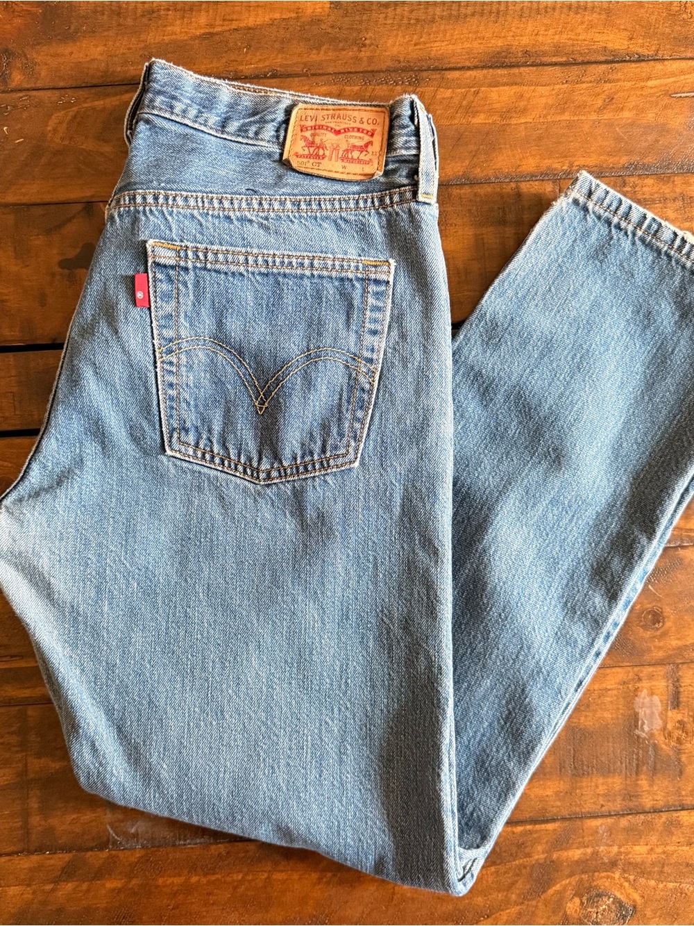 Levi’s 501 CT Custom Tapered Button Fly Jeans, Women’s Size 28